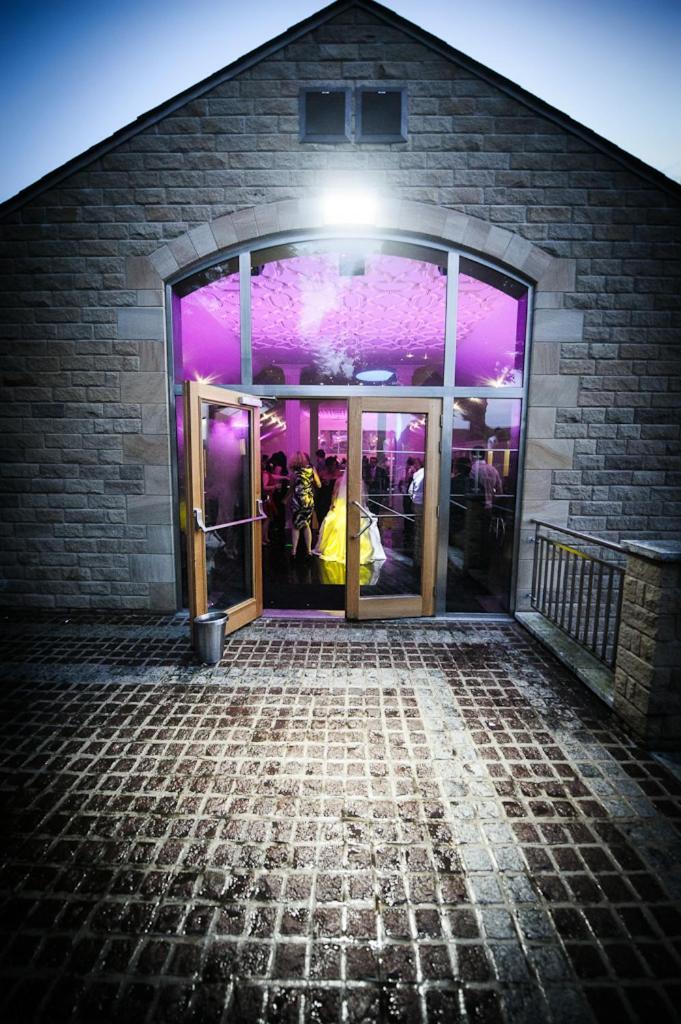 The Saddleworth Hotel Diggle Экстерьер фото
